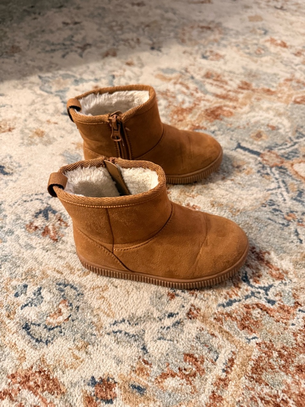 Cat & Jack size 8C Cozy Faux-Suede Ankle Boots in Chestnut Brown